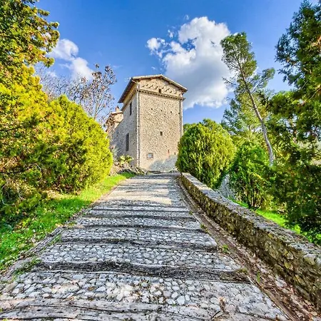 Poloturisticoumbria - Fortezza Con Piscina Spoleto